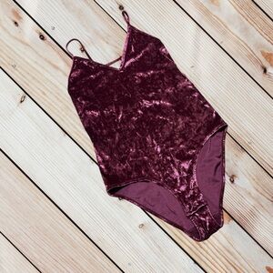 Flirtitude M red pink crushed velvet bodysuit
